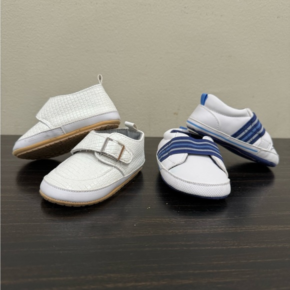 Baby boy’s set of two pairs of shoes 6-12 M - Picture 2 of 10